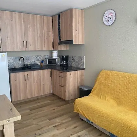 7 Pers., Pistes Et Commerces, Balcon, Casier A Skis, Parking Gratuit - Fr-1-602-116 Daire *